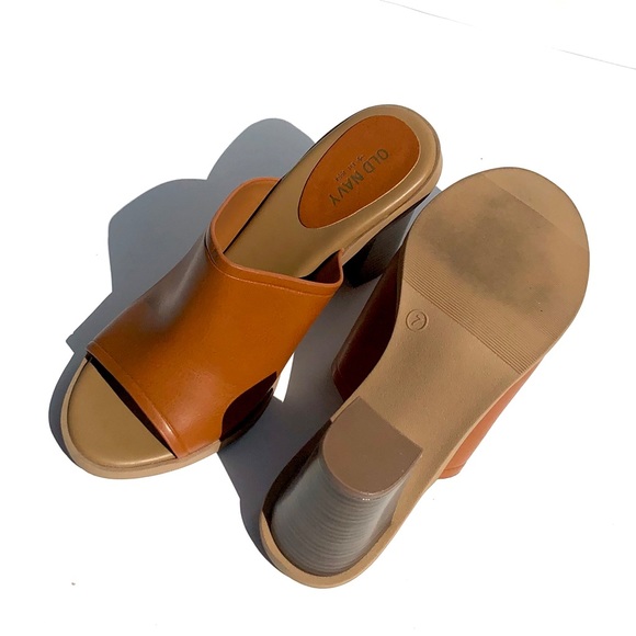 Tan peep toe chunky heel - Picture 3 of 3